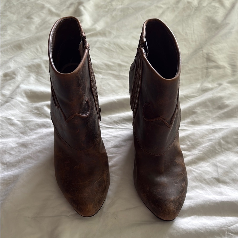 Carlos Santana Brown Leather wedge Ankle Boots